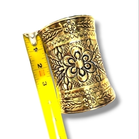 2 PC Lg Ornate Cuff Bracelet and Necklace set NWT - Picture 2 of 4